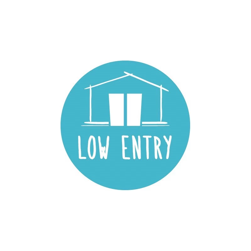 Garage Toit Plat 19,26m² Avec Porte Sectionnelle Motorisée Madriers 40mm SOLID 4 Garage Toit Plat 19,26m² Avec Porte Sectionnelle Motorisée Madriers 40mm SOLID – Image 4